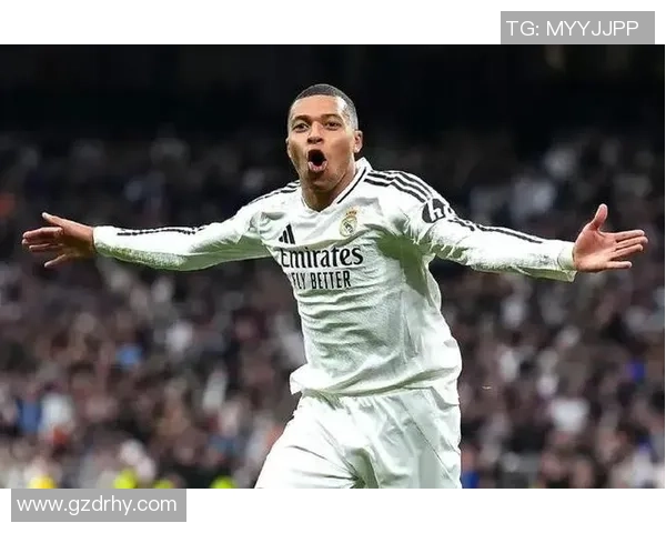 2025年度足球之家全球球星排名前十榜单揭晓实力风头无两